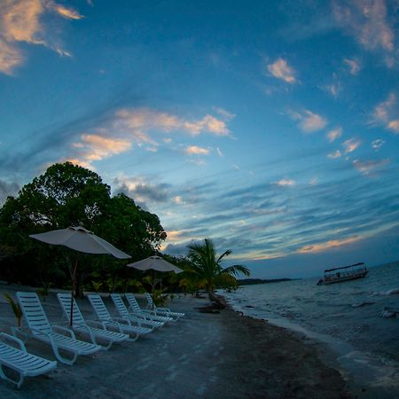Amatique Bay Hotel Puerto Barrios Ngoại thất bức ảnh