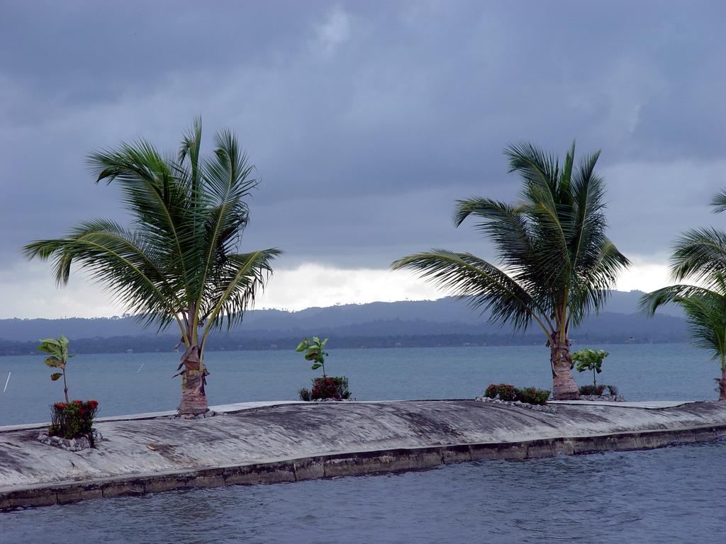 Amatique Bay Hotel Puerto Barrios Ngoại thất bức ảnh